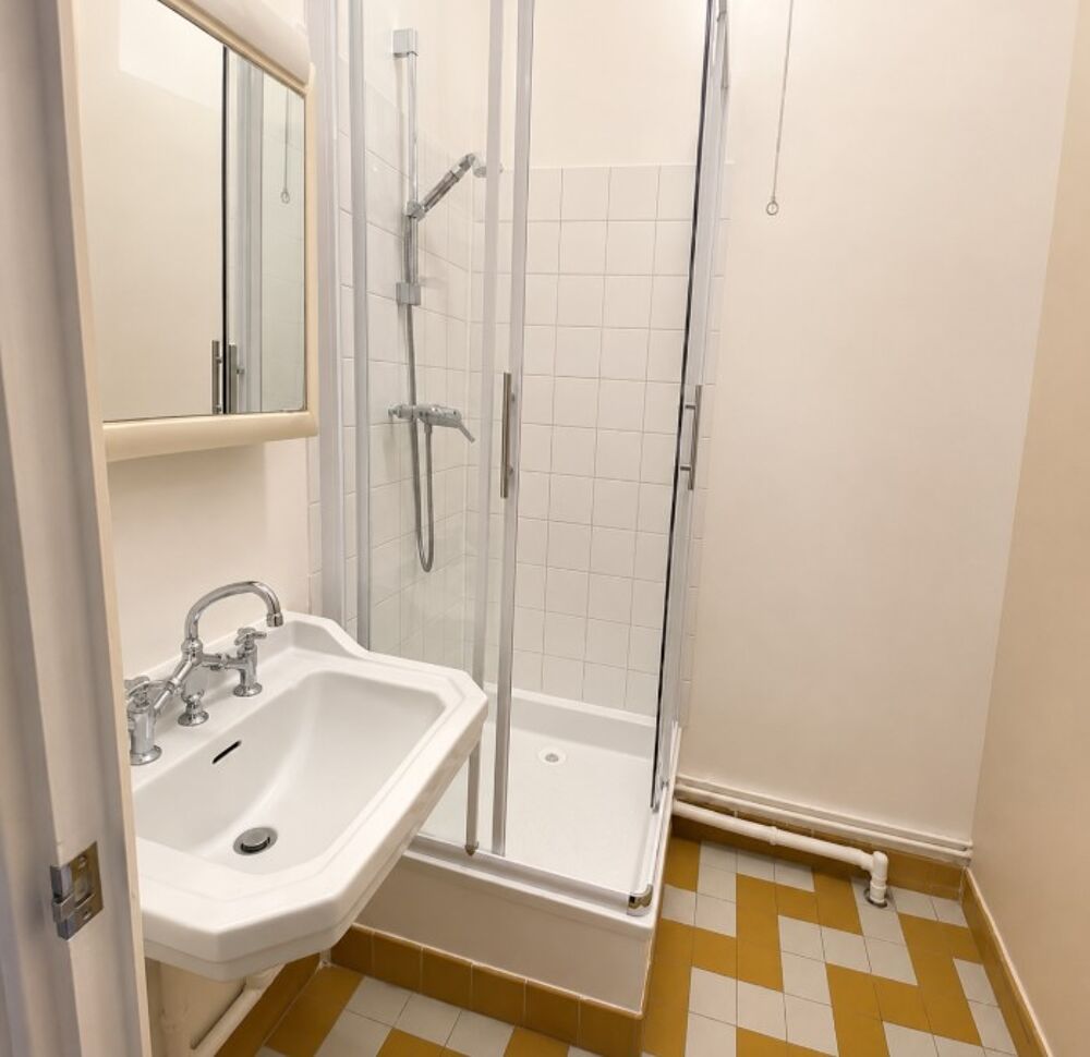 Location Appartement T2 avec balcon à LYON Lyon 7