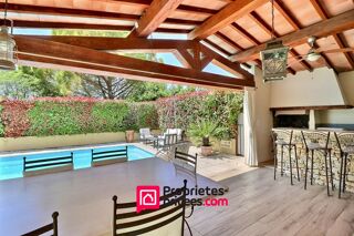  Villa � vendre 9 pi�ces 210 m�