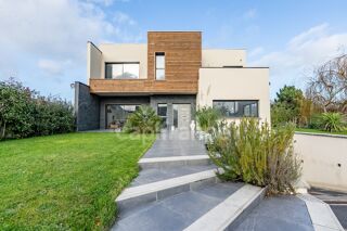  Maison � vendre 12 pi�ces 470 m�