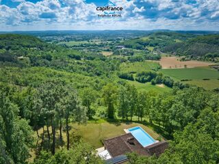  Propriété/château à vendre 7 pièces 250 m²