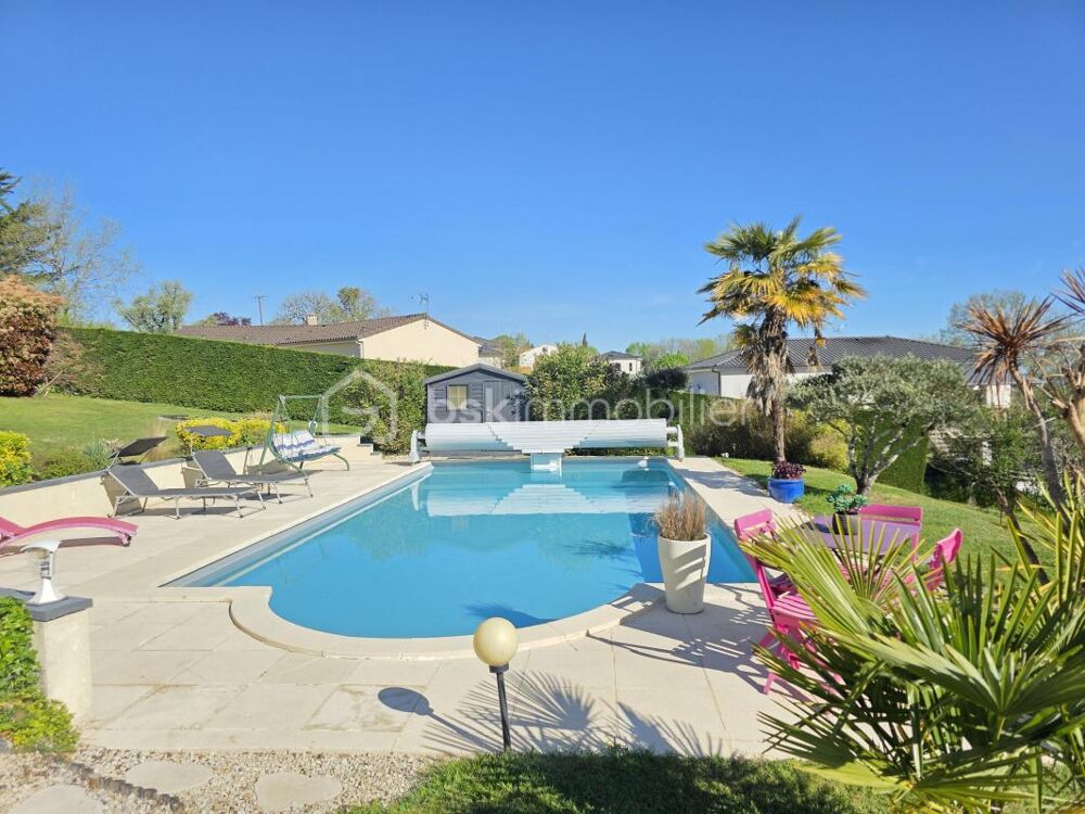 MAISON AUBIAC 152 m² - GARAGE- PISCINE-VERANDA- JARDIN 4800 m²