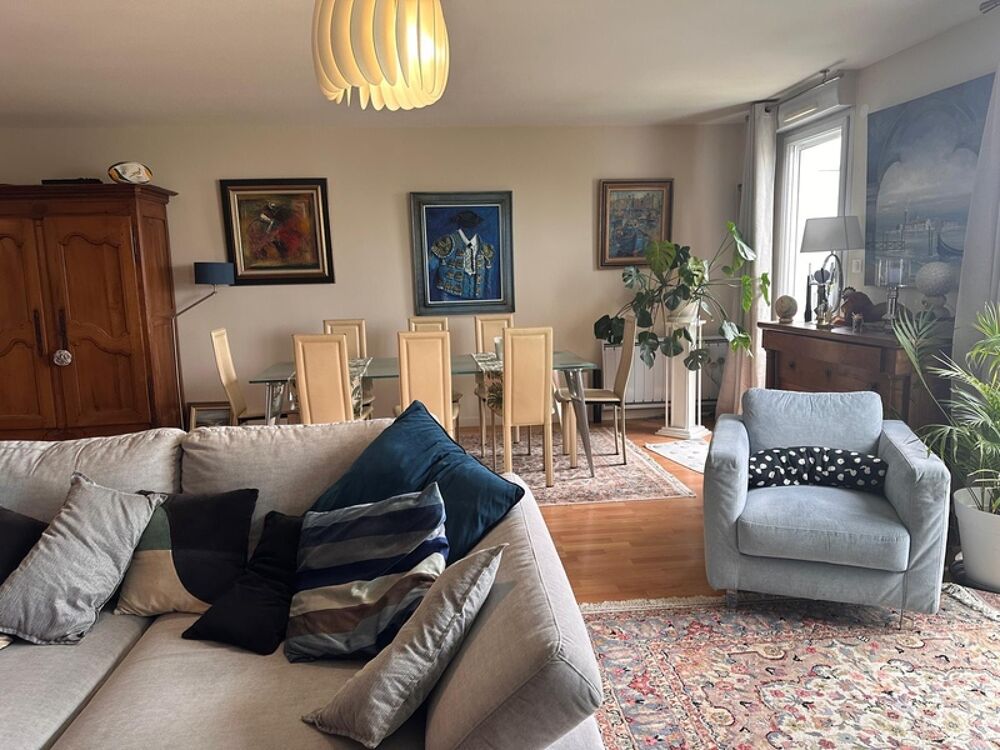 Appartement T4 familial de standing avec terrasse et double garage à Tours