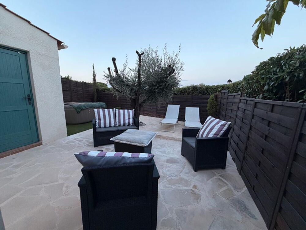 Vente Maison À SAISIR - VIDAUBAN Mazet meublé 45 m2 avec jardin et jacuzzi - Piscine - Tennis Vidauban