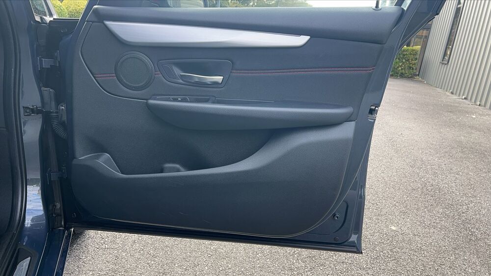 Serie 2 218i 136 BVA6 Sport 2015 occasion 22100 Saint Carne