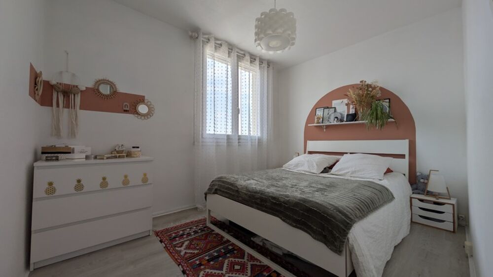 Vente Appartement Appartement à vendre 4 pièces VILLEURBANNE (69 ) Limite Lyon 6 Villeurbanne