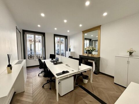 A vendre bureaux de 117m&sup2; dans un bel immeuble rue de Miromesnil 1872000 75008 Paris