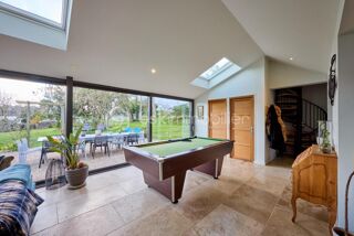  Propri�t�/ch�teau � vendre 8 pi�ces 259 m�