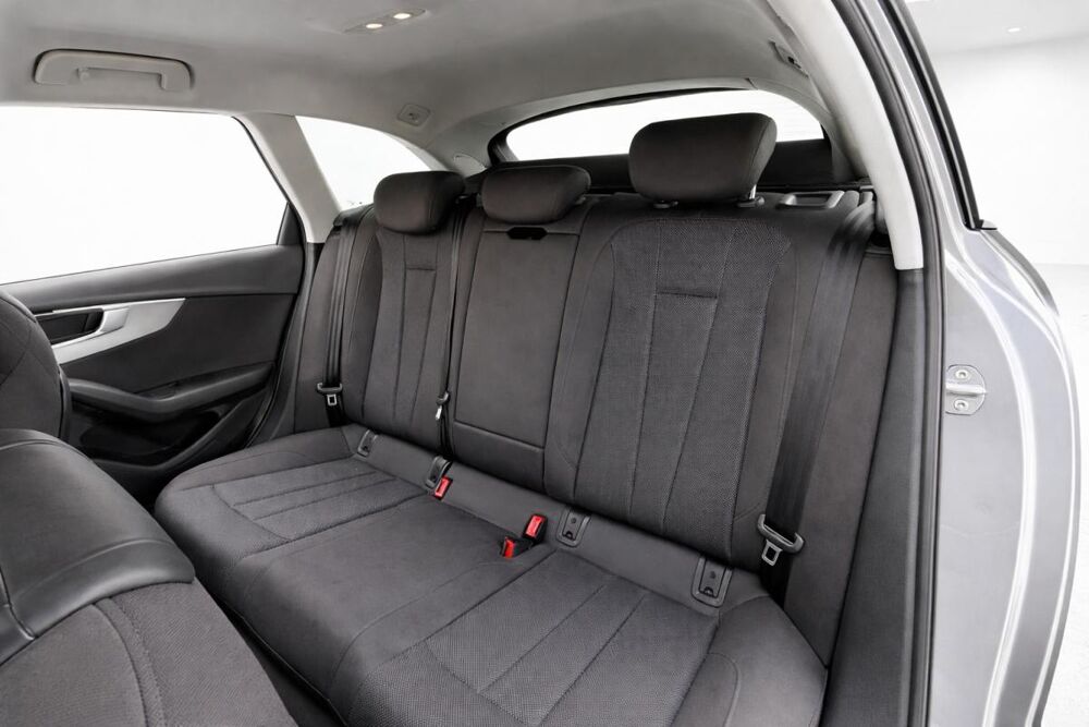 A4 1&deg; Main / 2l TDI 136cv Business Line Mild Hybrid S-Tronic7 B 2020 occasion 60430 Abbecourt