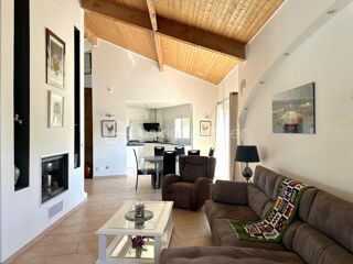 Villa à vendre 7 pièces 254 m²