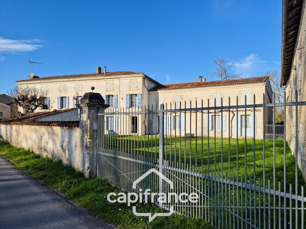 Propriété à vendre 7 pièces SAINT PARDOULT (17) sur plus de 2 hectares de terrain
