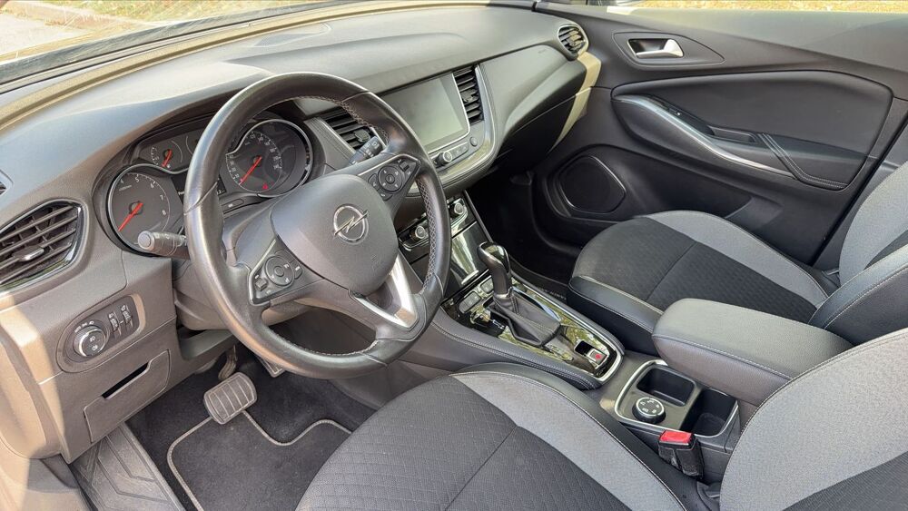 Grandland x 1.2 Turbo 130 EAT6 Innovation - Automatique 2018 occasion 66140 Canet En Roussilon