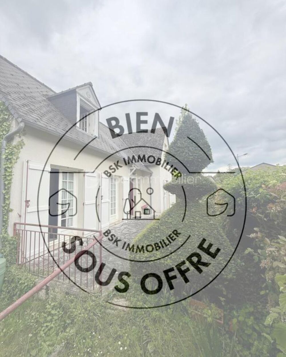 Pavillon 1995 offrant une vie de plain-pied, 4 chambres dont 2 au rez-de-chausée