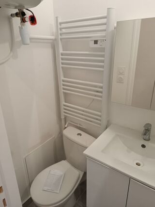  Appartement à louer 3 pièces 50 m²