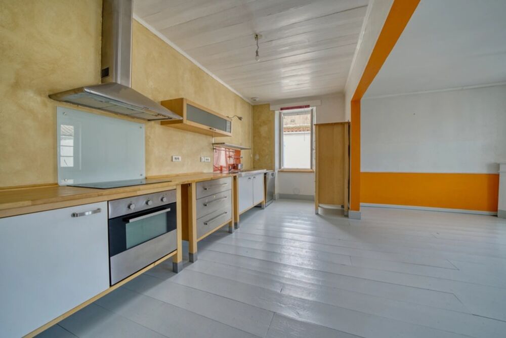 Vente Duplex/Triplex Charente-Maritime, Ile d'Ol�ron, SAINT PIERRE D'OLERON (17), Appartement � vendre 6 pi�ces, 177 m� habitables Saint pierre d oleron