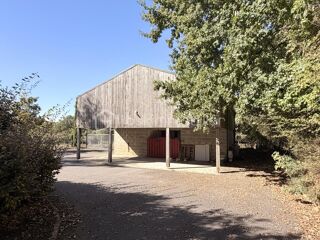  Propriété/château à vendre 8 pièces 233 m²