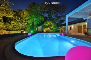 Vente Maison Superbe villa de 345 m² habitables avec piscine et annexes - terrain plat de 2 207 m², à vendre 5/6 pièces LE DIAMANT (972) Le diamant