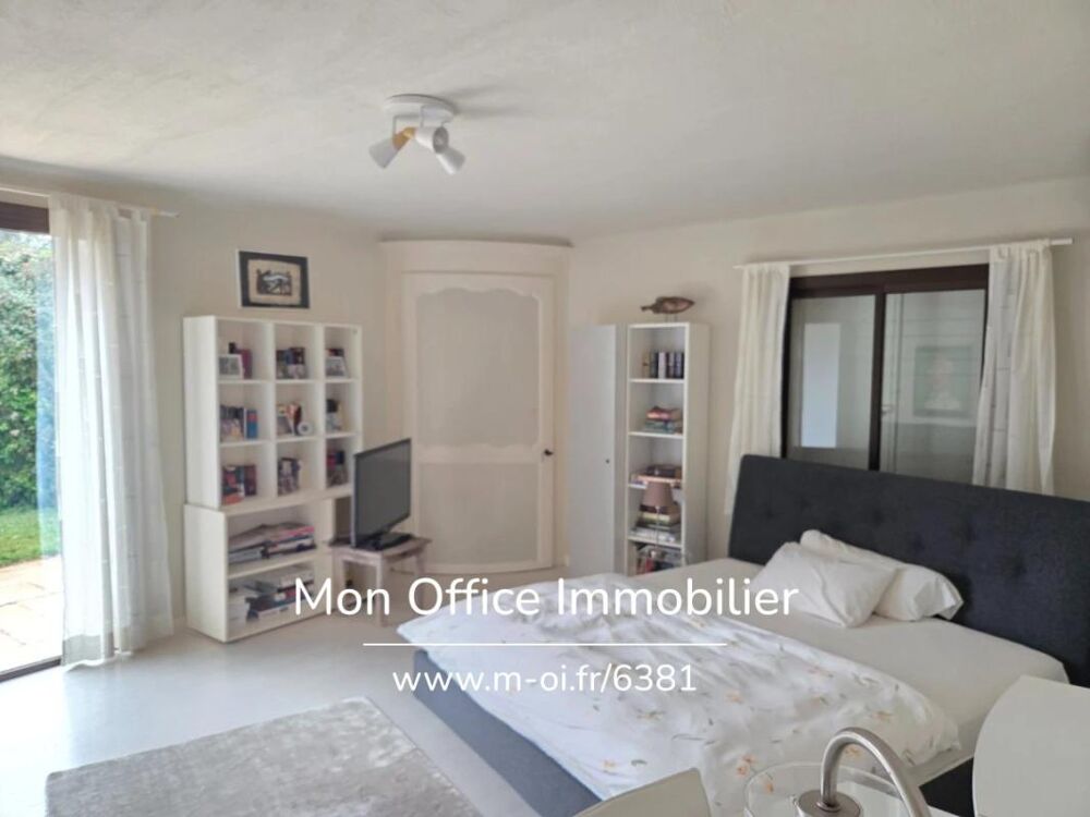 à vendre  Propriété/château Aix-en-Provence (13100)