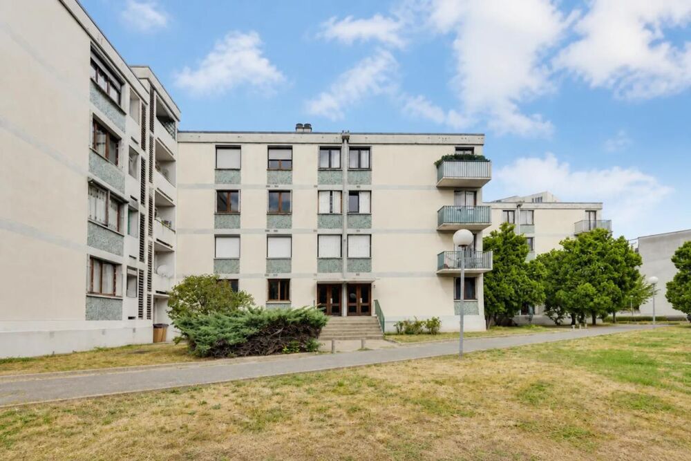 Vente Appartement ? EXCLUSIVITÉ – APPARTEMENT 55 m² LUMINEUX AVEC BALCON, CAVE ET BOX Vitry sur seine