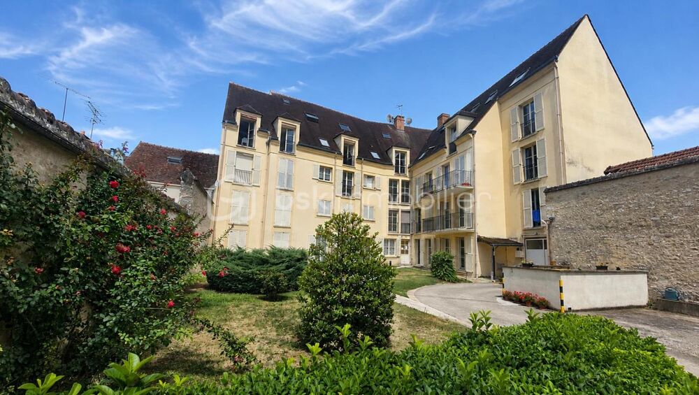 Appartement 2 pièces - Centre ville de Nemours