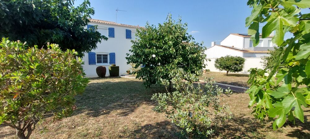 Vente Maison Maison à vendre 6 pièces - 149m2 - 4 chambres - double garage  LUCON (85) Lucon