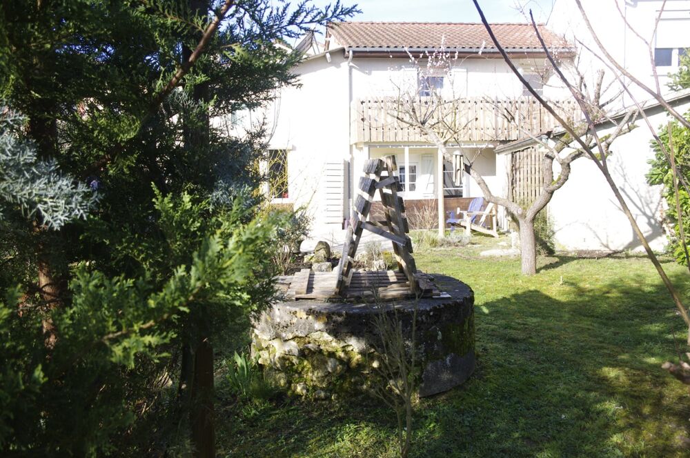Maison à vendre à Vic Fezensac 32190 , 6 pièces, 2/3 chambres, jardin exposition Sud /Est, puits, garage et parking