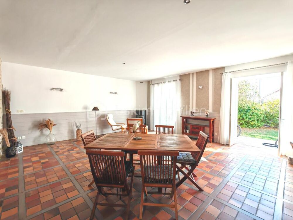 Maison briarde avec terrasse, jardin