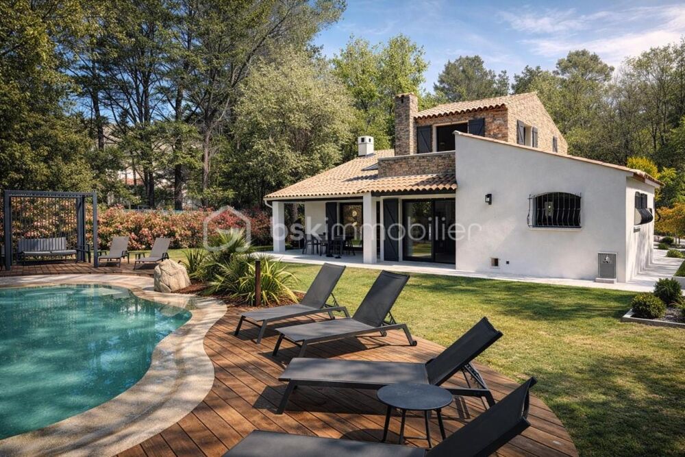ROQUEFORT-LES-PINS - SUPERBE VILLA CONTEMPORAINE AU CALME ABSOL