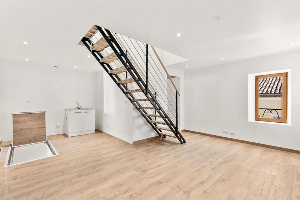 Superbe appartement rénové au coeur du village
