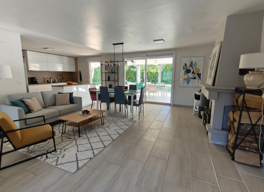 Maison 5 pièces 128 m² · à Calvisson · 128 m² · 360 000 €