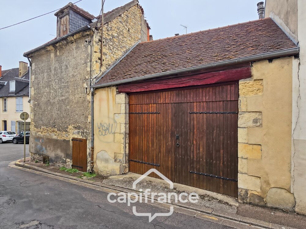 NEVERS (58)  Maison de ville à rénover  90 m²