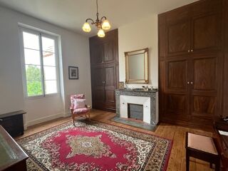  Propri�t�/ch�teau � vendre 10 pi�ces 372 m�