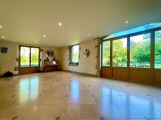  Propri�t�/ch�teau � vendre 15 + pi�ces 600 m�