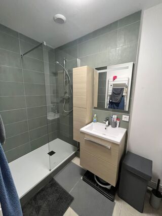  Appartement à louer 2 pièces 42 m²