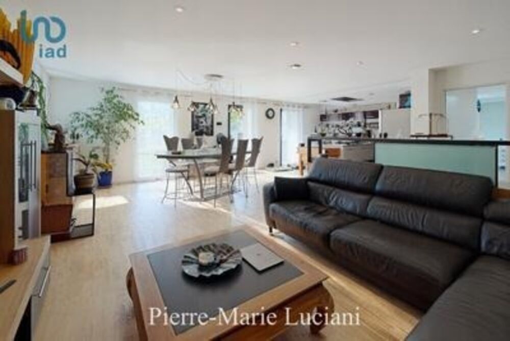  vendre  Maison Cucuron (84160)