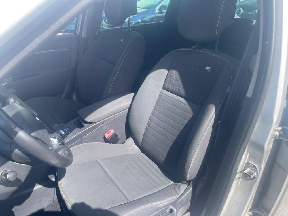 Sc&eacute;nic 1.2 TCe 130ch energy Bose Euro6 2016 occasion 84700 Sorgues