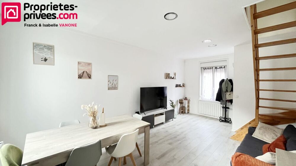 Maison de ville AUCUN TRAVAUX - 2 chambres + bureau + cour - La Chapelle d'Armentieres - 69 m2