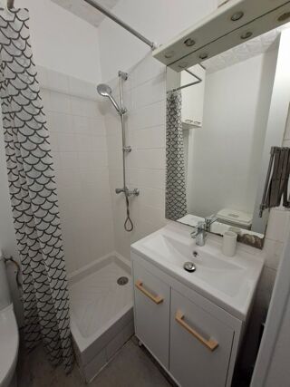  Appartement à louer 1 pièce 25 m²