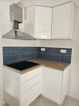  Appartement à louer 3 pièces 80 m²