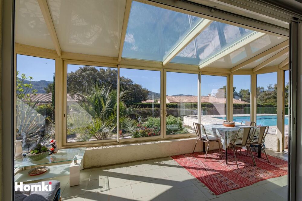 Vente Maison Maison/Villa T5 de 140 m² à Le Muy 83490 villa avec piscine et vue exceptionnelle sur le Rocher de Roquebrune-sur-Argens Le muy