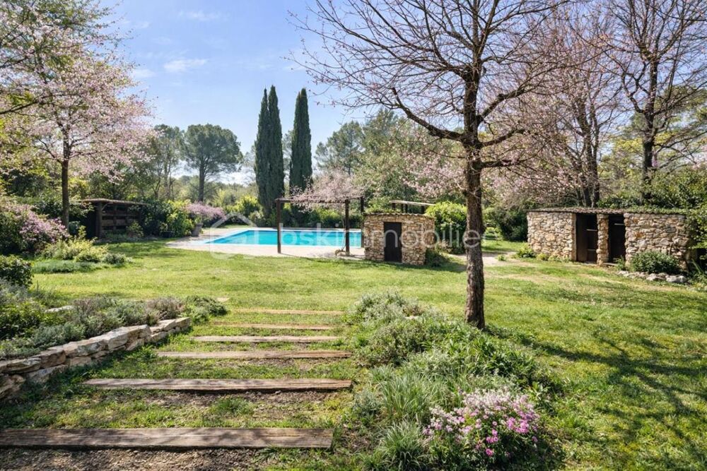 MAISON FAYENCE 2 LOGEMENTS PISCINE CALME IDEAL CHEVAUX
