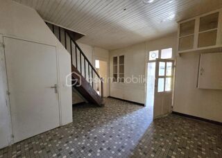  Immeuble à vendre 6 pièces 215 m²