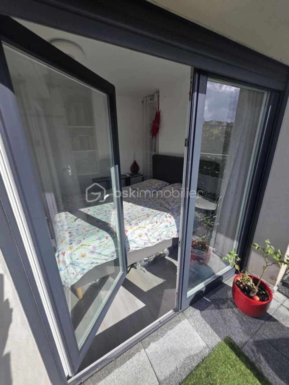 Nouveauté superbe Duplex en dernier avec terrasse et balcon et Parking Quartier Leo Lagrange - Noisy le Sec -