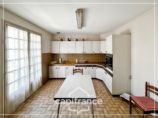  Propriété/château à vendre 5 pièces 170 m²