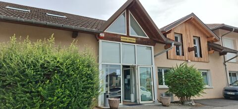 Local m&eacute;dical de 52 m&sup2; – Dans Maison M&eacute;dicale - Drumettaz-Clarafond 145000 73420 Drumettaz clarafond