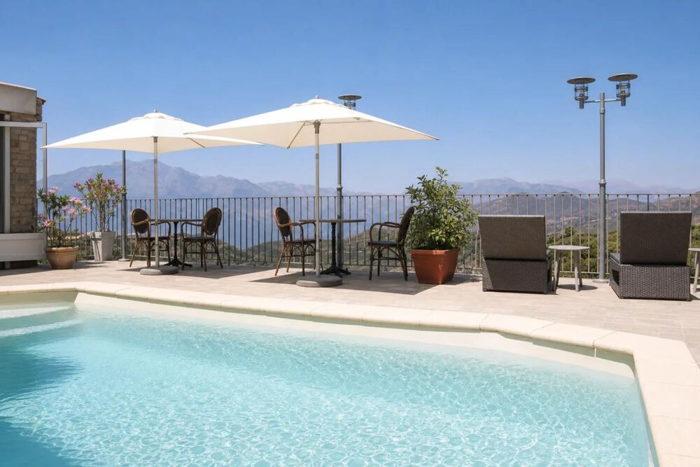 Vente Appartement Élégante maison de 10 pièces avec piscine à Mazzola Mazzola