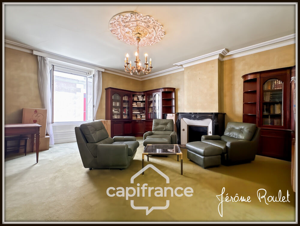 Vente Maison Hyper centre Neuville-de-Poitou – Maison de caractère 305 m² – Jardin, garages et fort potentiel Neuville de poitou