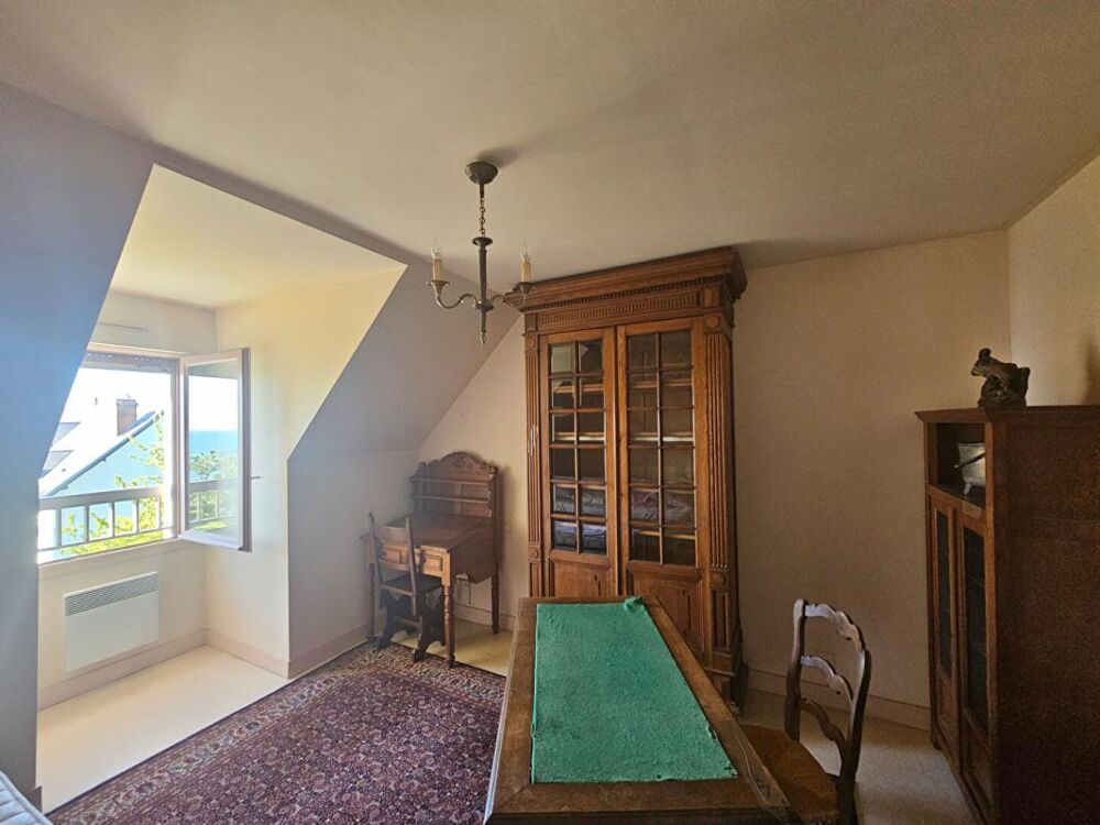 à vendre  Propriété/château Granville (50400)
