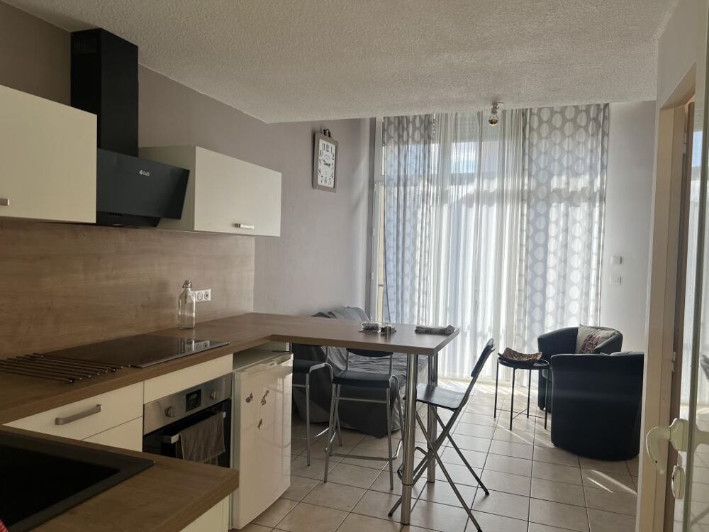Location Duplex/Triplex A LOUER JOLI TYPE 1 BIS EN DUPLEX ENTIEREMENT MEUBLE Villefranche de rouergue