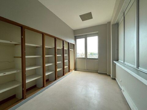   BUREAUX DE STANDING 