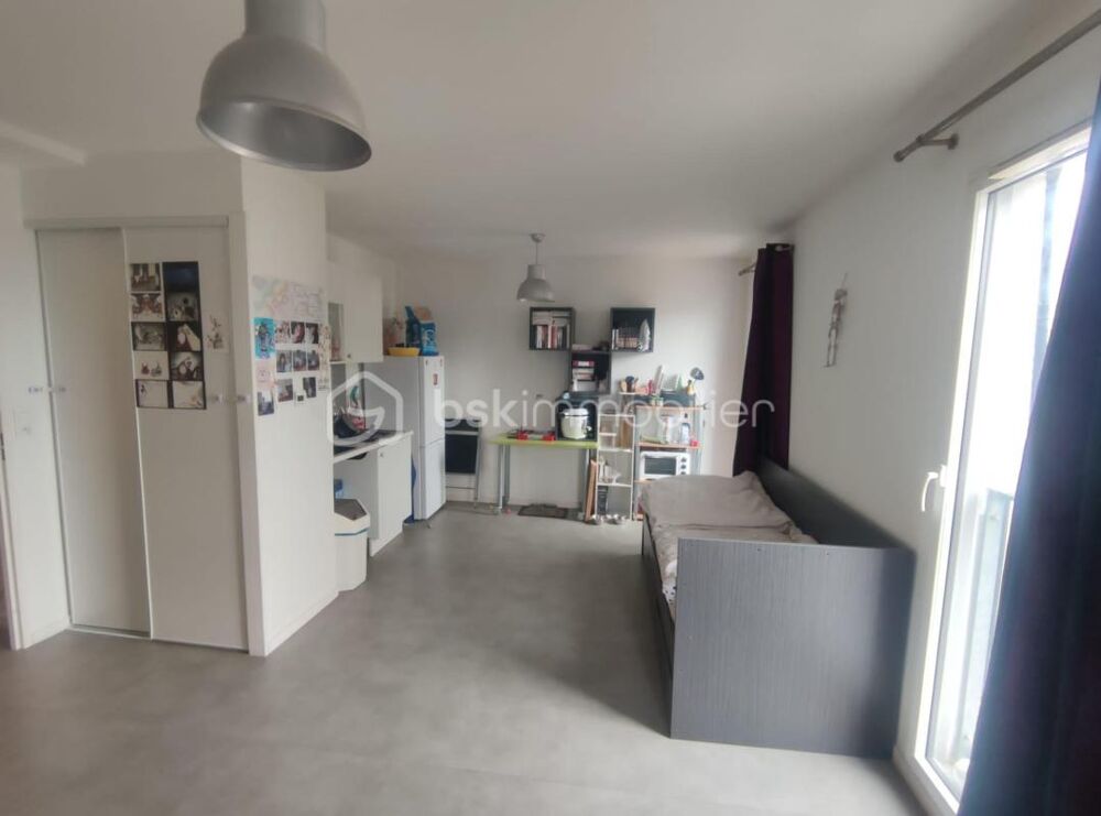 Grand studio lumineux idéalement situé au coeur de Nantes (Place François II)